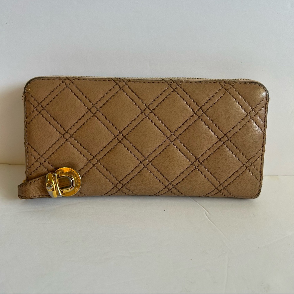 Marc Jacobs Quilted Brown Wallet